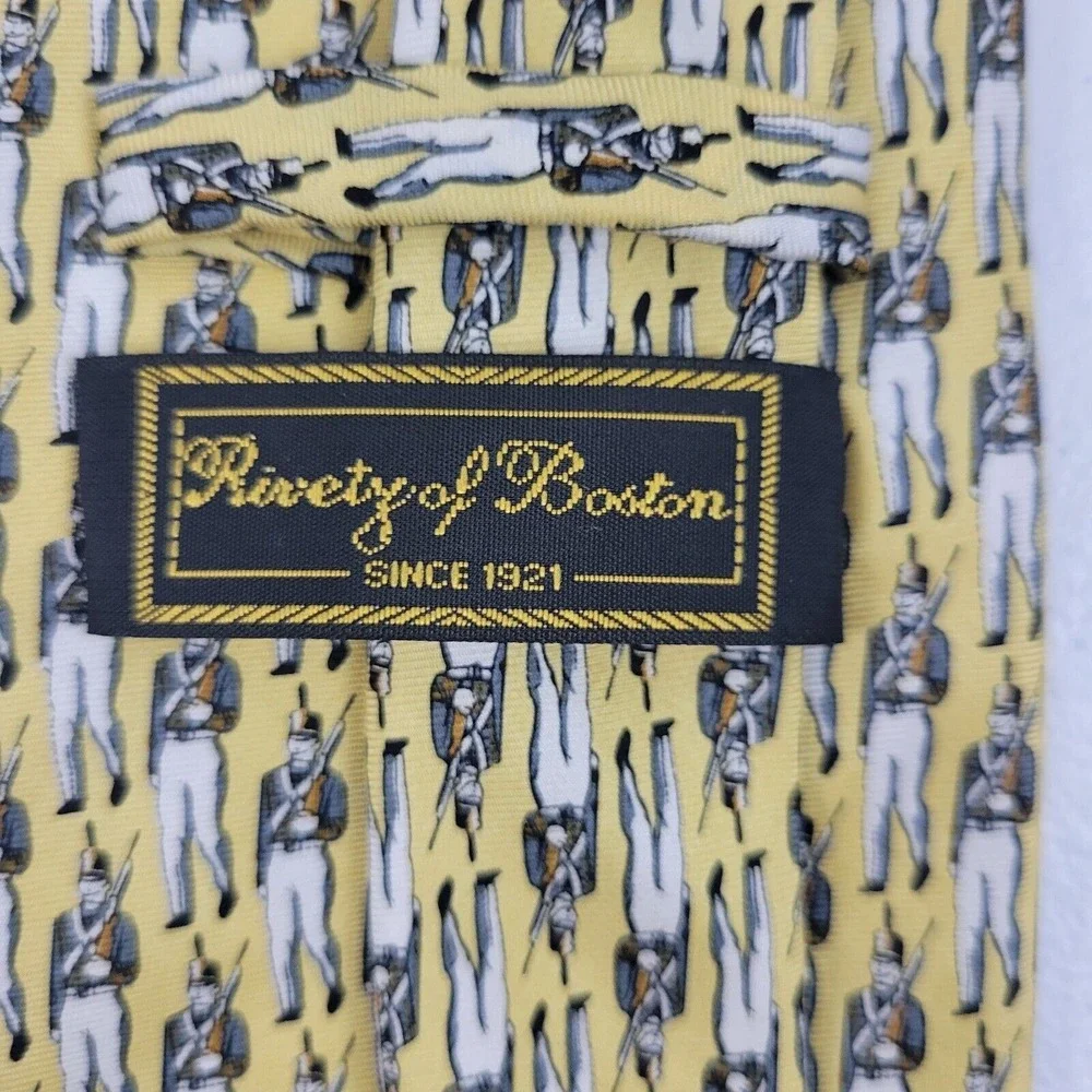 Rivety of Boston Tie yellow soldier 132‎